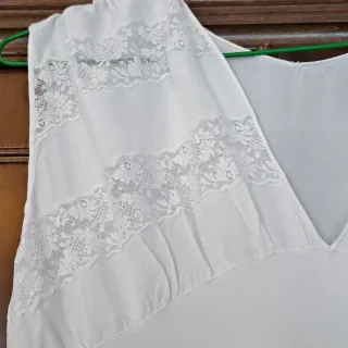 Camisón antiguo blanco
