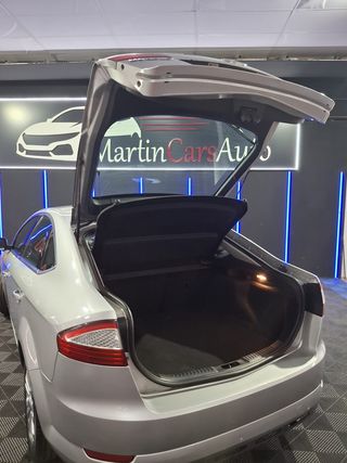 FORD Mondeo 2.0i Trend