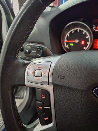 FORD Mondeo 2.0i Trend