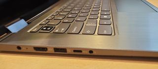 Lenovo YOGA 530 Gris/Plata AMD RYZEN