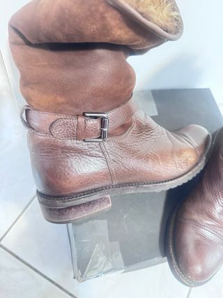 Stivaletti marroni con fibbia