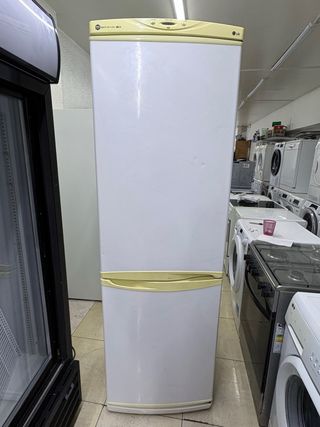 Nevera LG Blanca combi No Frost