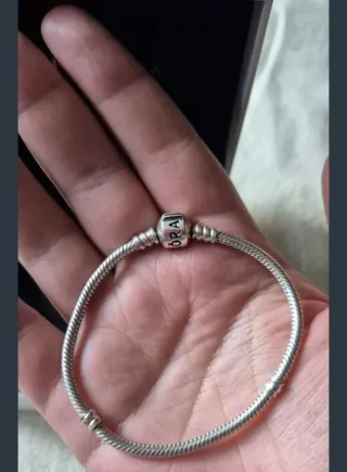 Pulsera Pandora Moments Plata