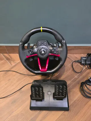 Volante Hori Racing Wheel Inalámbrico PS4