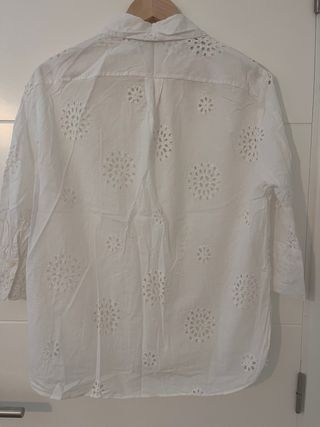 Camisa Zara blanca bordada