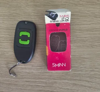 3 Mandos a distancia para garaje modelo Sminn ISOR