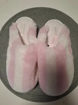 Zapatillas Victoria's Secret Rayas Rosas y Blancas