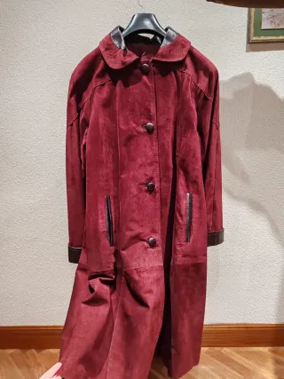 Abrigo piel ovino mujer color berenjena