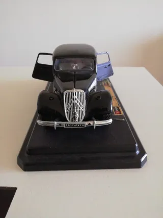 Citroën 15cv TA Burago 1/24