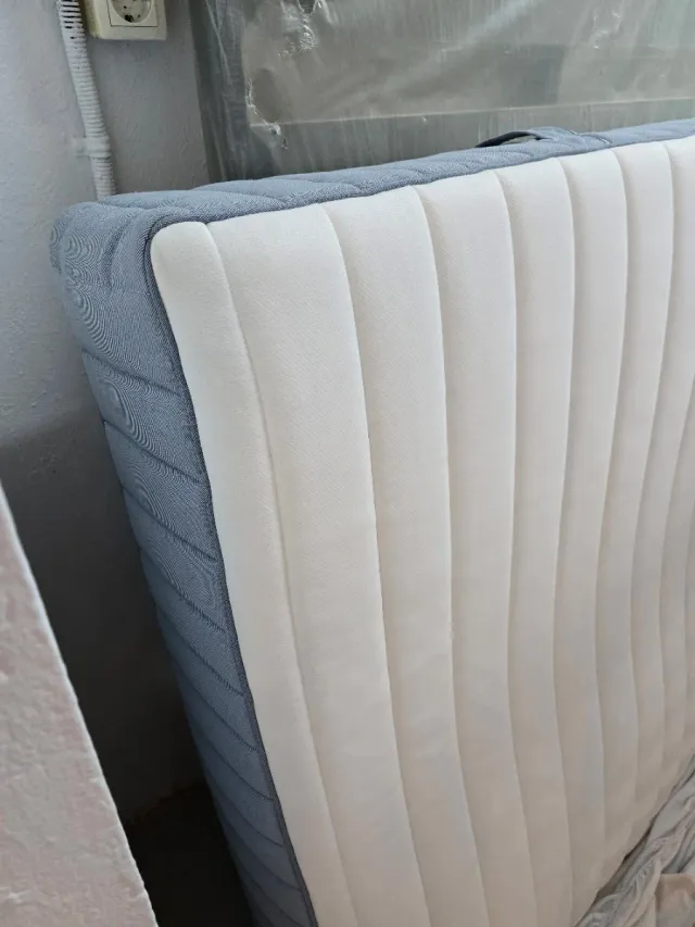 Somier + Colchón 135 x 200 cms