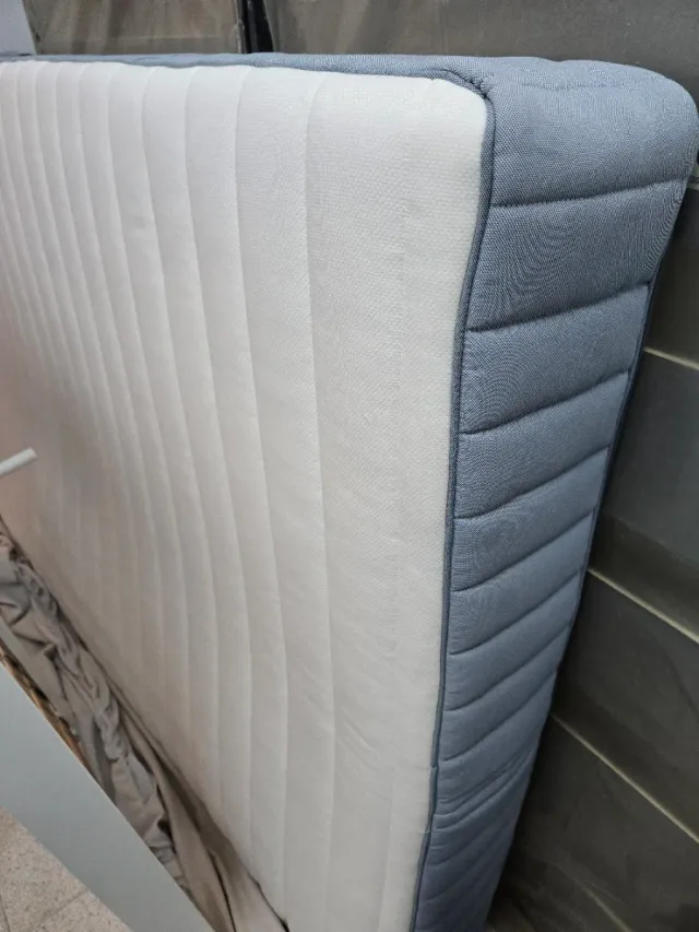 Somier + Colchón 135 x 200 cms