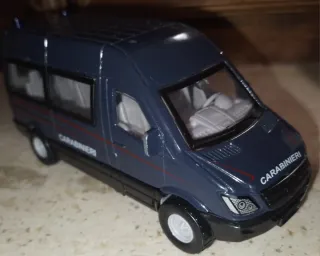 Giochi bimbi assortiti.