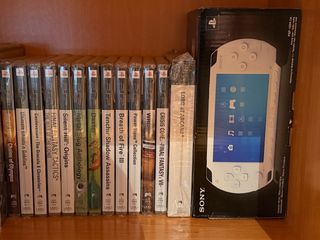 Lote PSP 1004 Blanca + Juegos