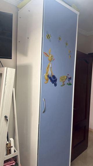 Cama con cajones de almacenaje