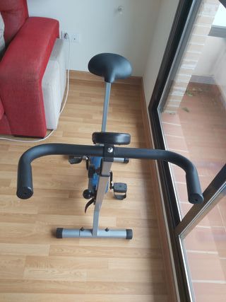 Bicicleta estática poco uso
