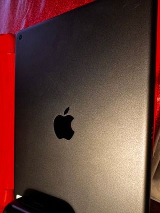 iPad 10.2 9ª Gen 64GB Gris + Cable