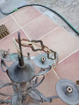 Lámpara de techo antigua metálica