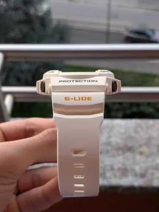 Orologio Casio G-Shock Bianco e Nero