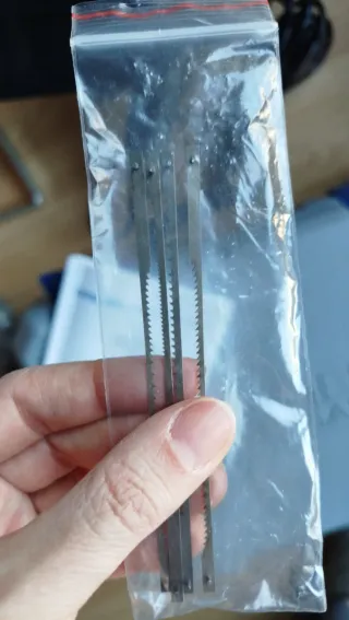 Dremel Moto-Saw Sierra Eléctrica + accesorios