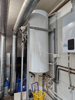 Equipamiento completo lavandería autoservicio