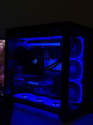 Pc Gaming/Ordenador RTX 4060 / Ryzen 7 / 32GB RAM