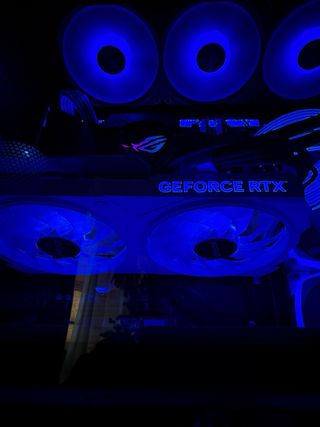 Pc Gaming/Ordenador RTX 4060 / Ryzen 7 / 32GB RAM