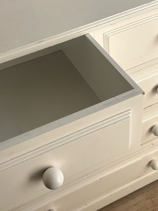 Cómoda infantil VTV blanca