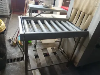 Máquina fregaplatos industrial