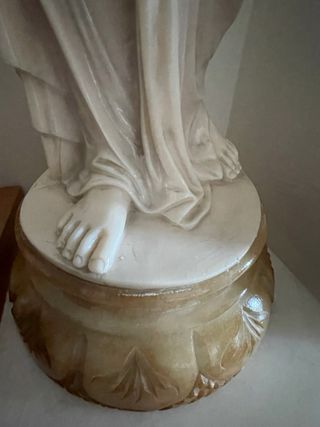 Estatua de la Diosa de la Juventud de Mármol