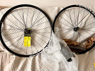 Llantas Mavic Crossmax 29”y discos Galfer 160mm