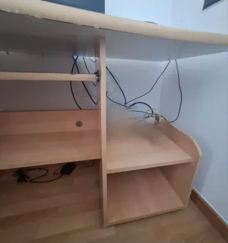 Tavolo da ufficio in vendita