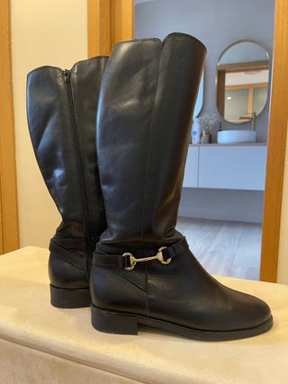Botas de piel negras altas