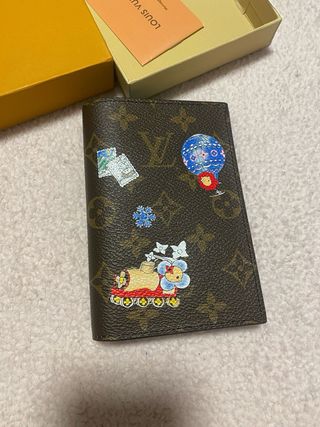 Funda Pasaporte Louis Vuitton Amarilla