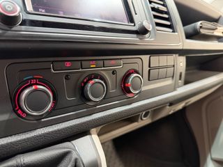 Volkswagen Transporter Furgón Largo TA 2.0 TDI 110