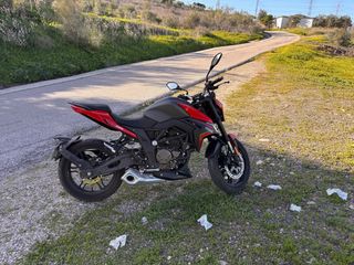 Voge 300r 2500 km matriculada en 2021 A2
