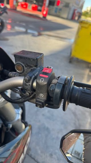 Honda FMX 650 Supermotard Negra A2