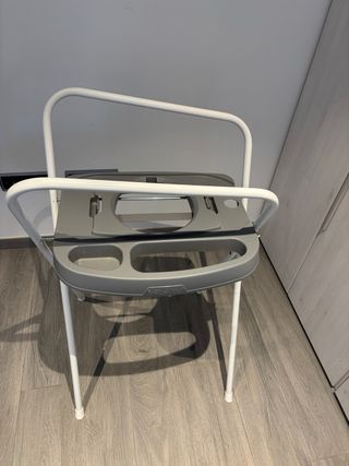 Bañera bebé con soporte marca Bebé jou