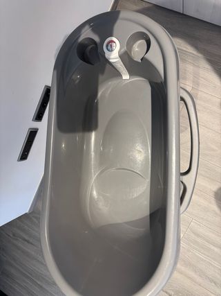 Bañera bebé con soporte marca Bebé jou