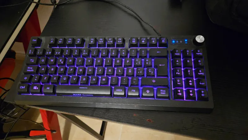 PC Gaming Ryzen 5 + RX 5700 XT Negro/Rojo afbeelding 8