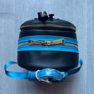 Loungefly, minimochila castillo Walt Disney World.