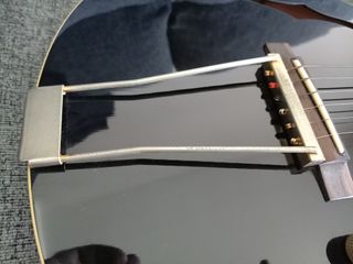 Guitarra Yamaha AEX500 Electroacústica