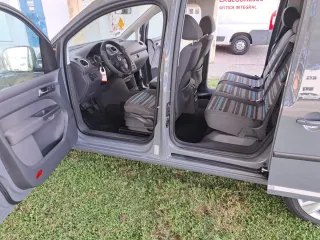 Volkswagen Caddy 2011