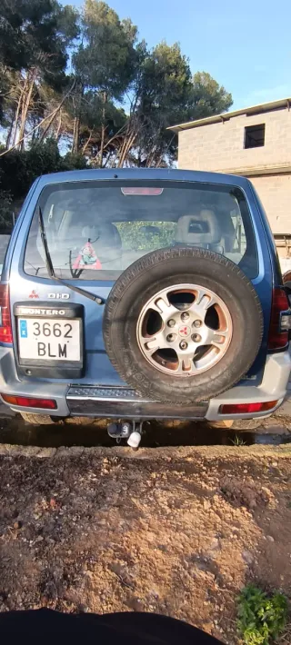Mitsubishi Montero 2003