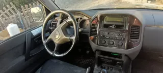 Mitsubishi Montero 2003