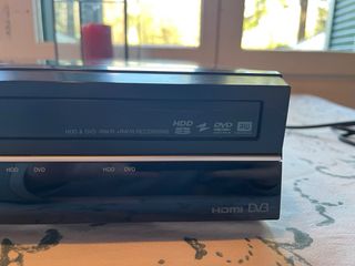 Grabadora DVD/HDD/VHS Toshiba RDXV49DTKF2