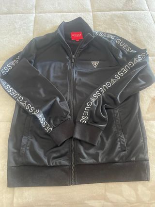 Sudadera Guess Negra con Logo