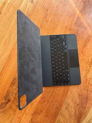 iPad Air 13 M3 + Apple Pencil + Magic Keyboard