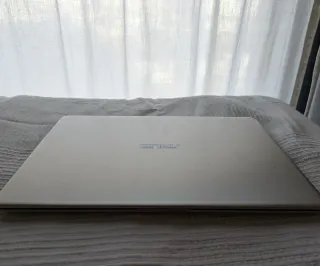 Portátil ASUS VivoBook S14 i5-8250U 8GB RAM