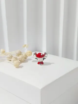 Charm Pandora Stitch Rojo y Plateado