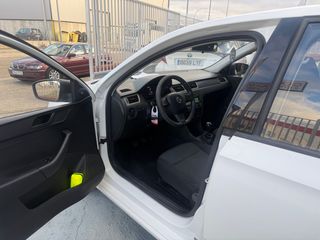 Skoda Spaceback 2014